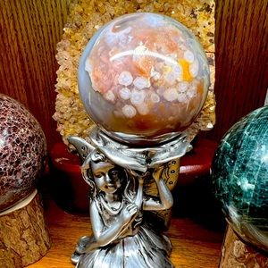 Gorgeous flower agate sphere. Approximately 3”.